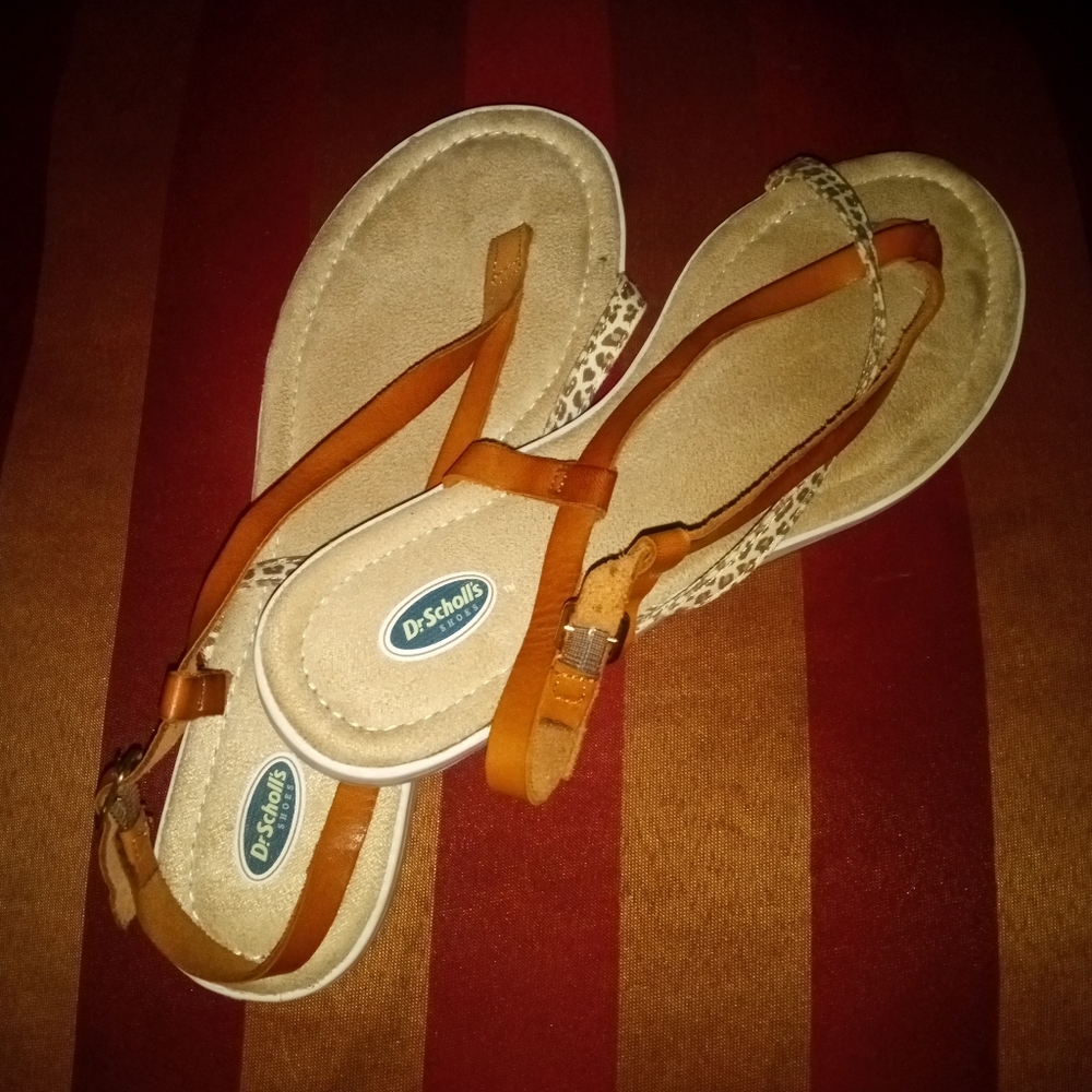 Dr. Scholl's Tan Leather T-Strap Sandals - Women's